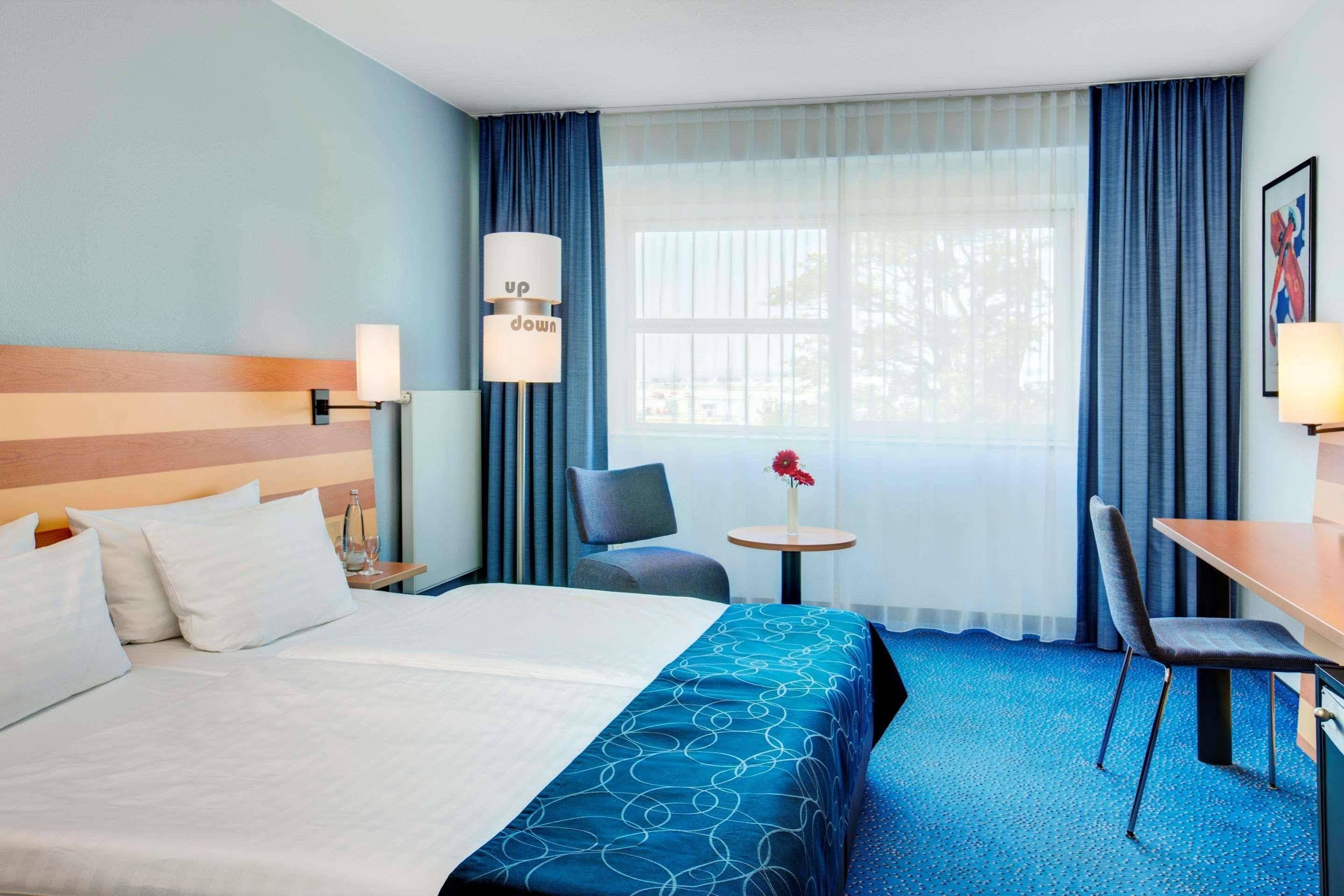 อินเตอร์ซิตี้โฮเทล สนามบินแฟรงก์เฟิร์ต Hotel Frankfurt am Main ภายนอก รูปภาพ