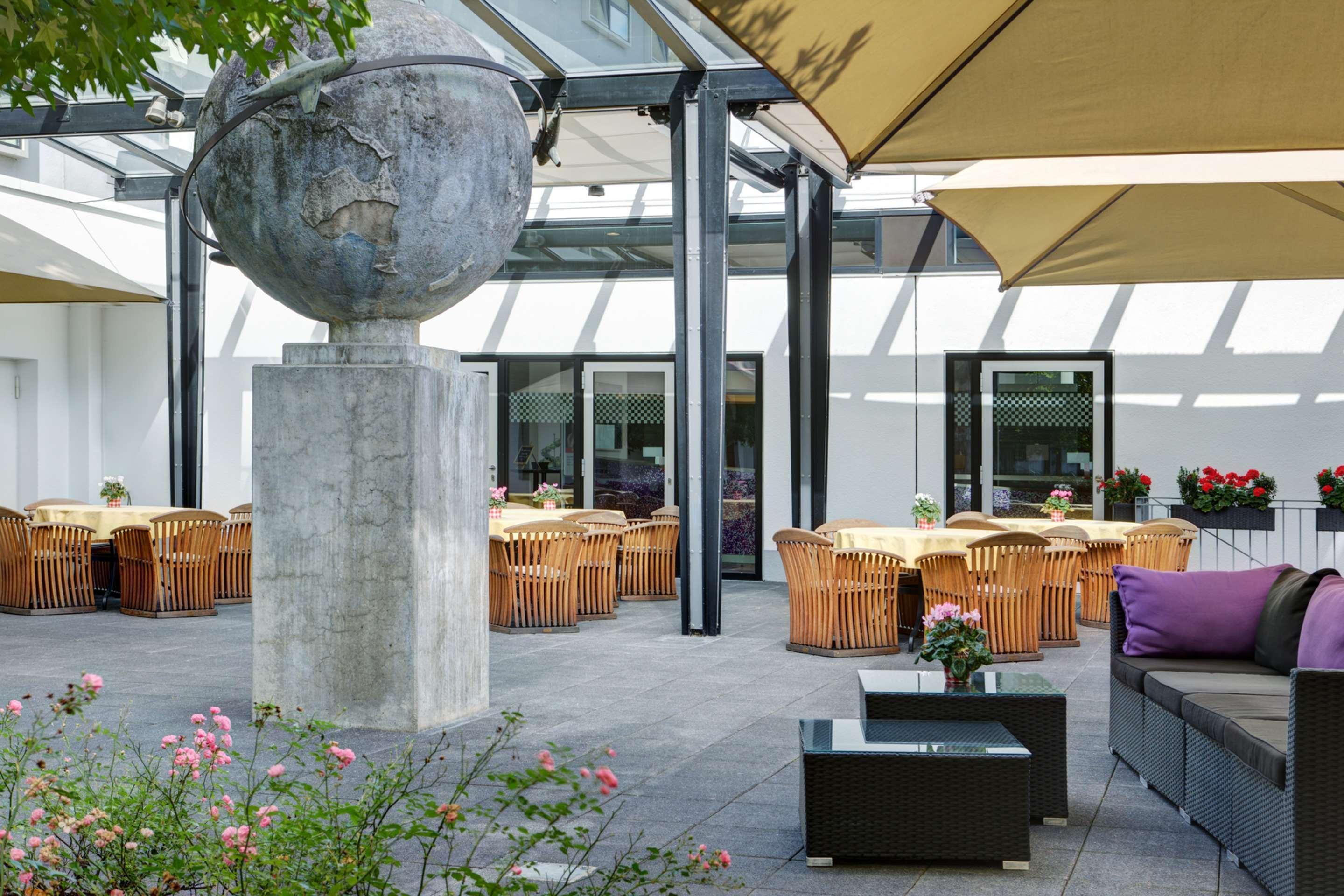อินเตอร์ซิตี้โฮเทล สนามบินแฟรงก์เฟิร์ต Hotel Frankfurt am Main ภายนอก รูปภาพ