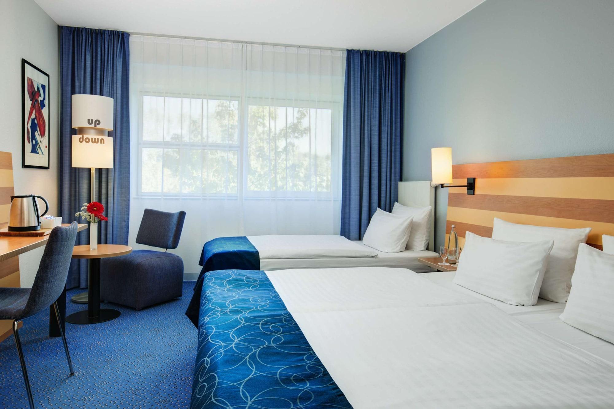 อินเตอร์ซิตี้โฮเทล สนามบินแฟรงก์เฟิร์ต Hotel Frankfurt am Main ภายนอก รูปภาพ