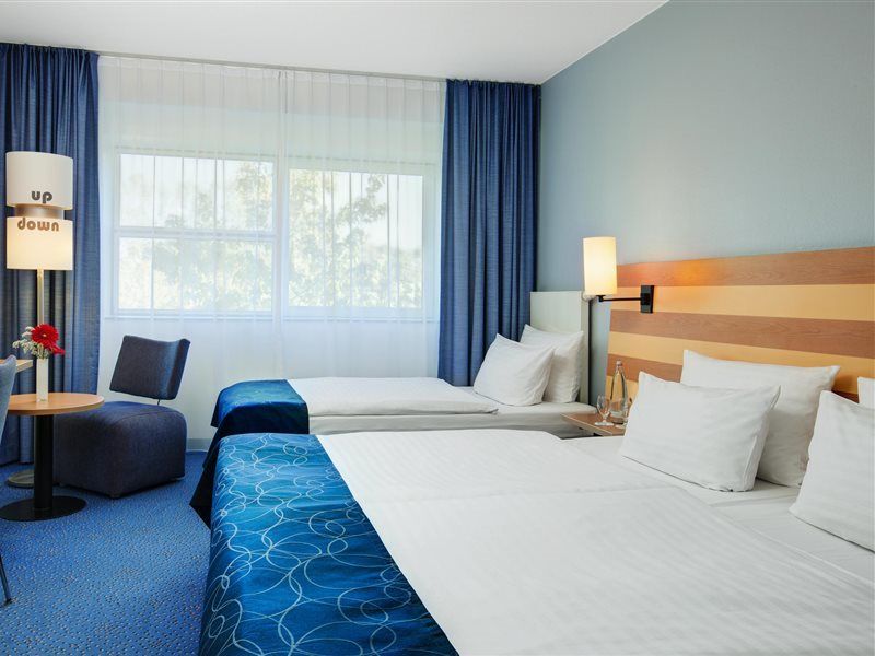 อินเตอร์ซิตี้โฮเทล สนามบินแฟรงก์เฟิร์ต Hotel Frankfurt am Main ภายนอก รูปภาพ